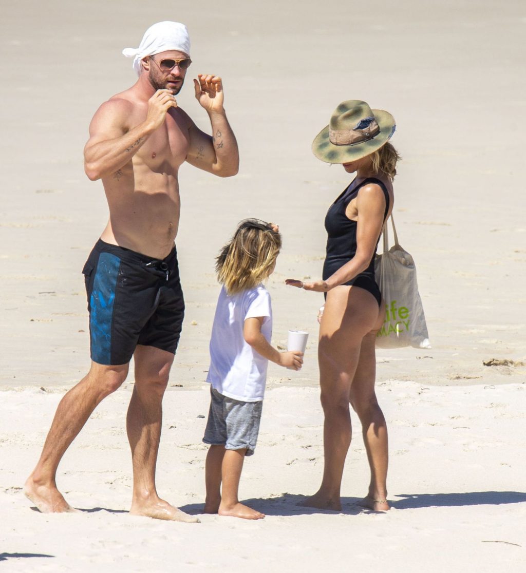 Chris Hemsworth &amp; Elsa Pataky Took Some Time on the Beach (26 Photos)