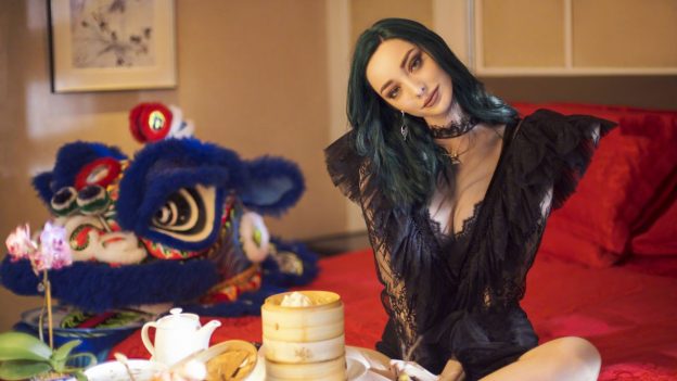 Emma Dumont Sexy Fhm Magazine China 21 Photos Thefappening 