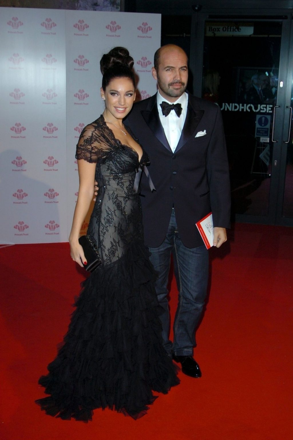 Kelly Brook &amp; Billy Zane Were Seen at The Roundhouse in London (20 Photos)