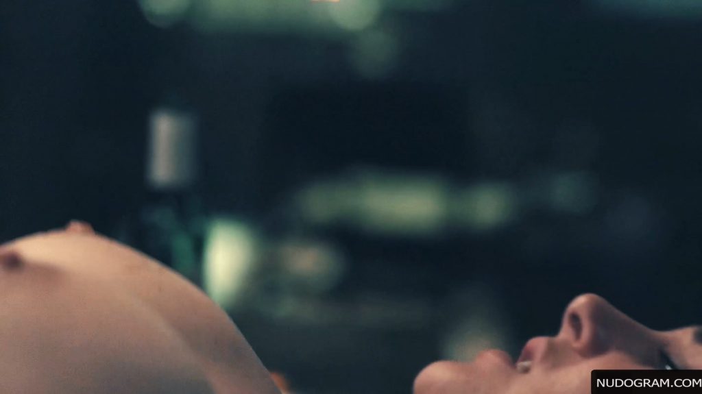 Shailene Woodley Nude – Endings, Beginnings (31 Pics + GIF &amp; Video)