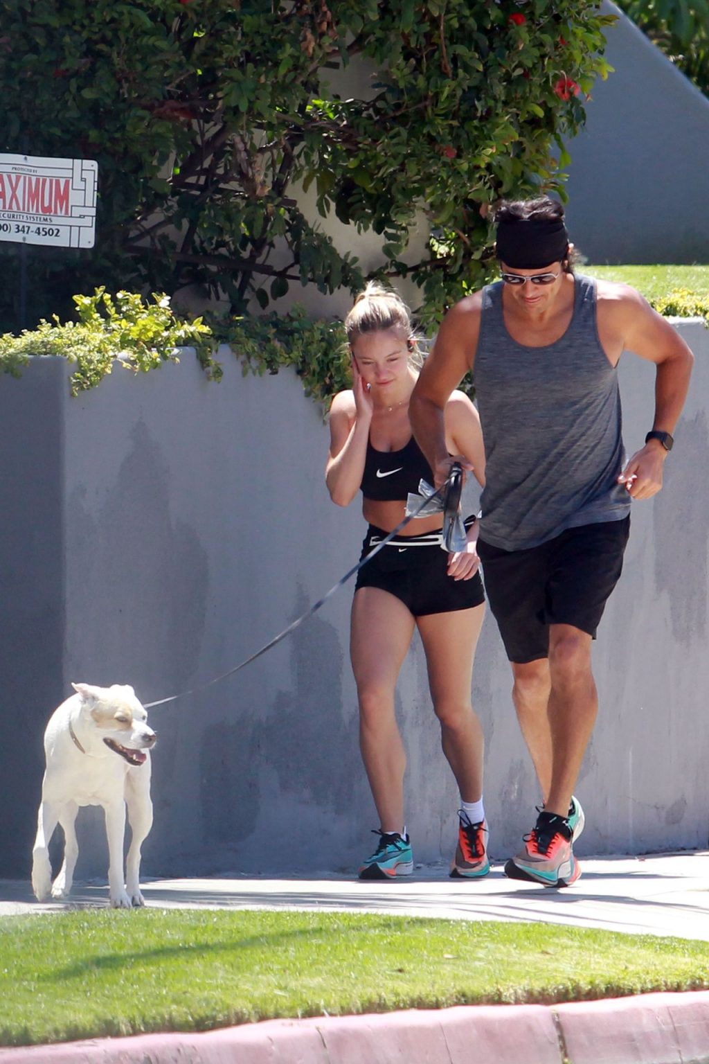 Sydney Sweeney Displays Her Fit Body While Jogging in LA (67 Photos)