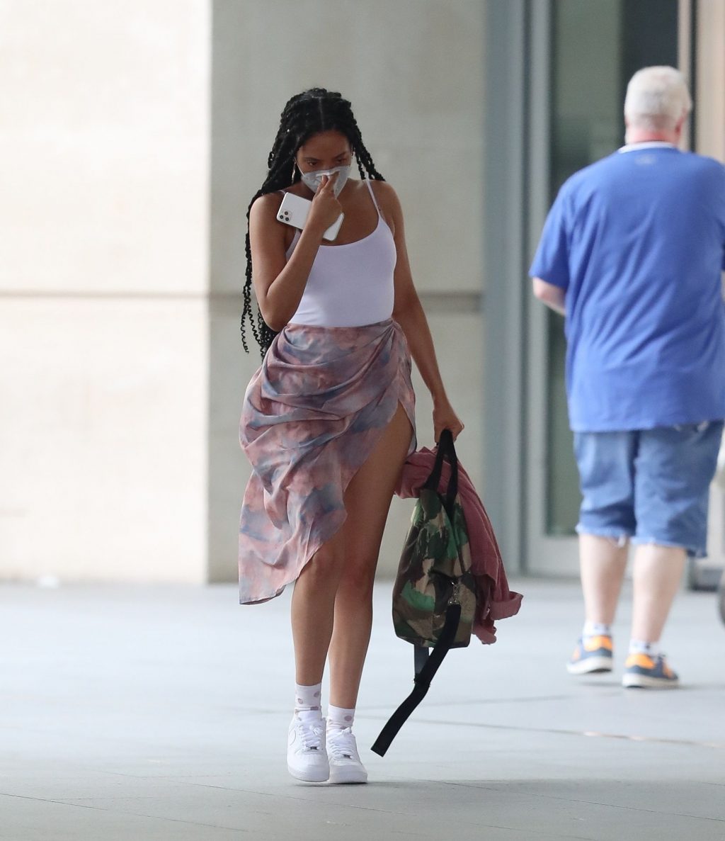 Yasmin Evan Was Pictured While Leaving the BBC Broadcasting House (17 Photos)