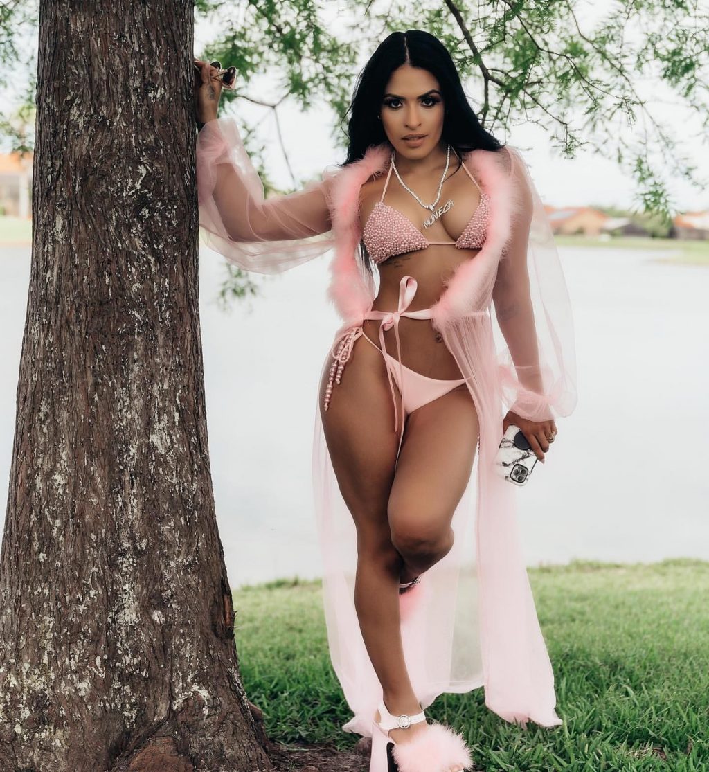 Zelina Vega Shows Her Tits in a Bikini (3 Photos)