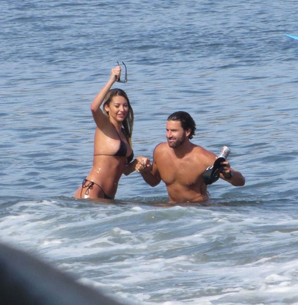 Brody Jenner Enjoys a Day Shirtless With a New Bikini Girl Model (53 Photos)