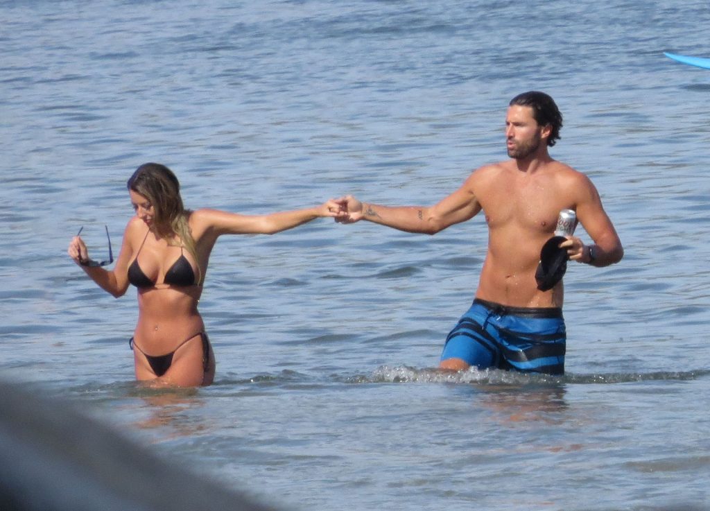 Brody Jenner Enjoys a Day Shirtless With a New Bikini Girl Model (53 Photos)