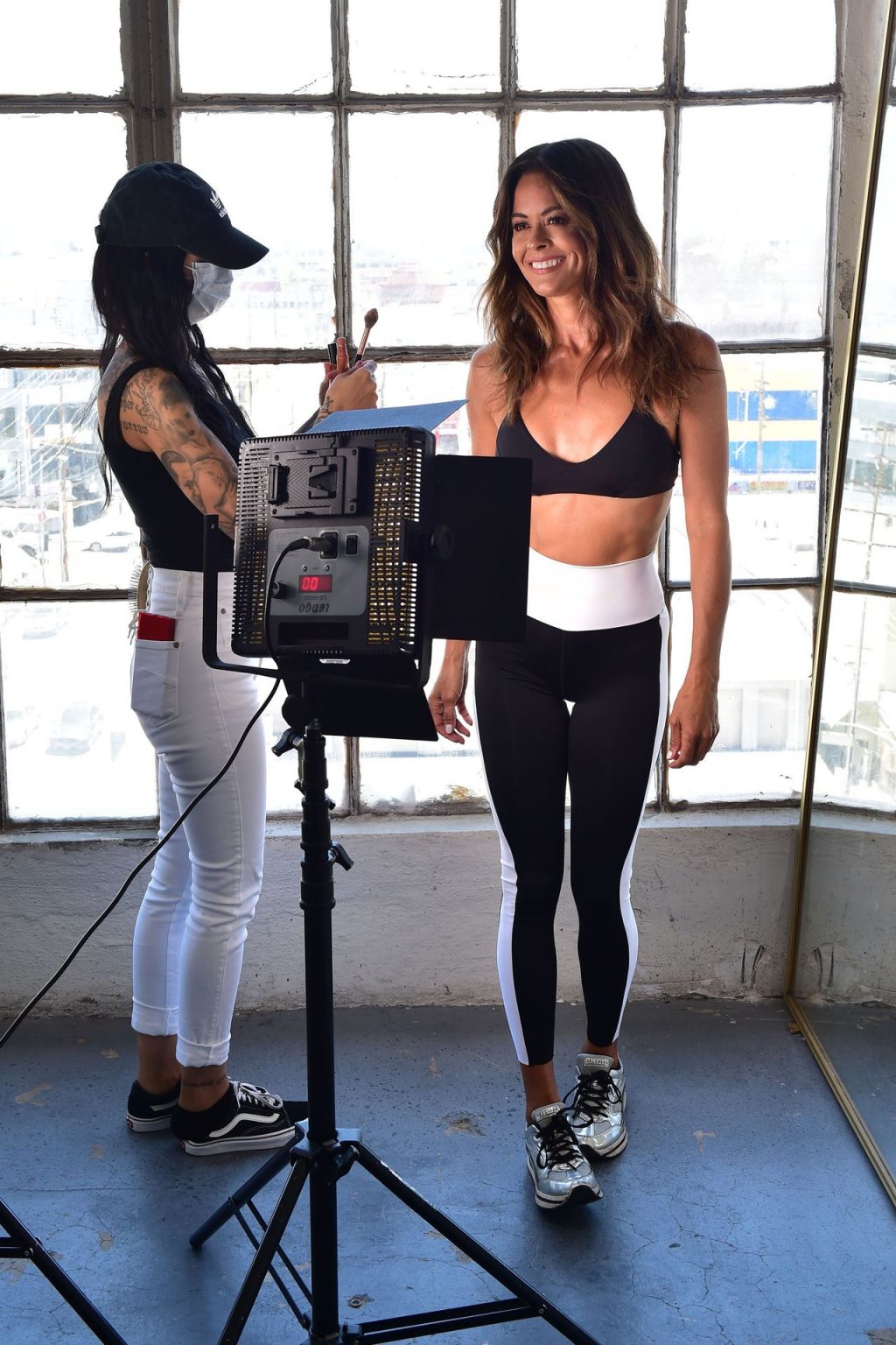 Brooke Burke Creates a New Course for Her Body App (46 Photos)