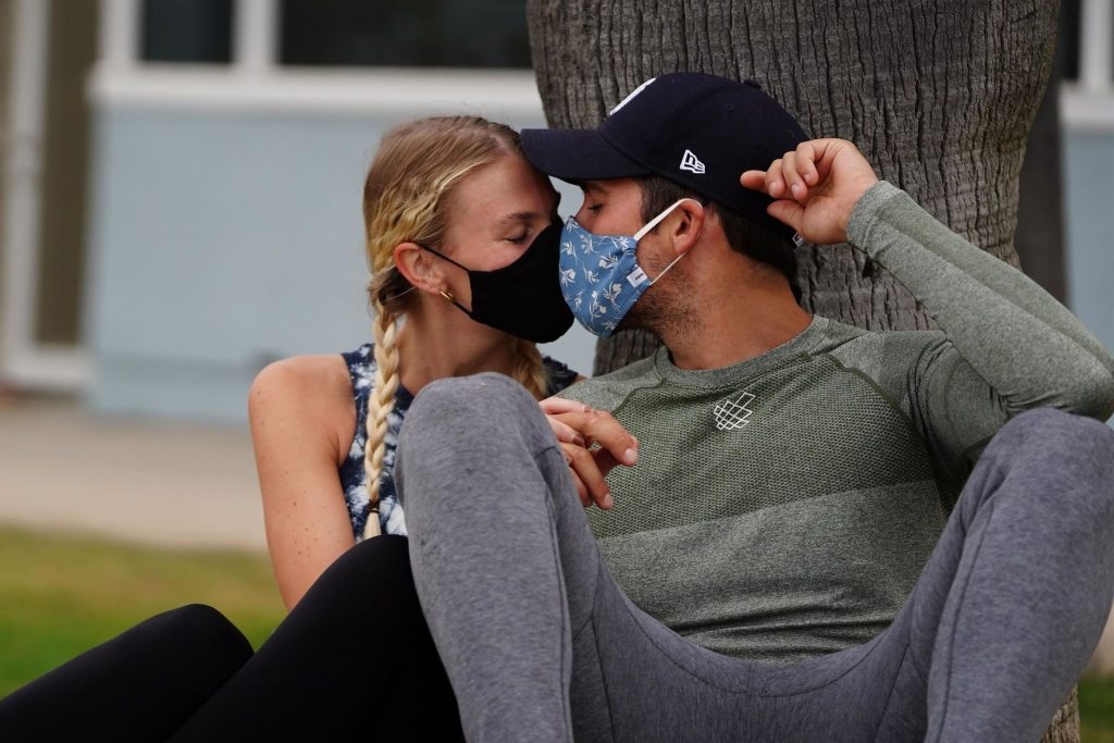 James Maslow &amp; Caitlin Spears Share a Kiss After a Run (38 Photos)