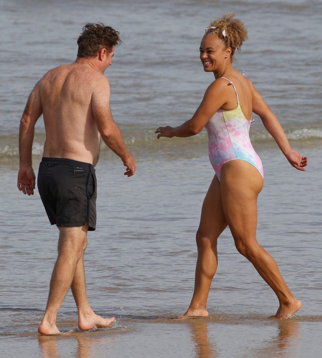Connie Mitchell &amp; Angus McDonald Were Pictured Going for a Swim in North Bondi (32 Photos)