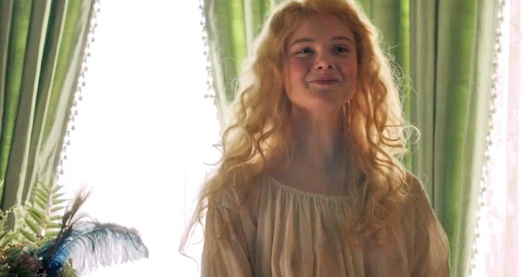 Elle Fanning Nude – The Great s01e01 (21 Pics + GIFs &amp; Video)