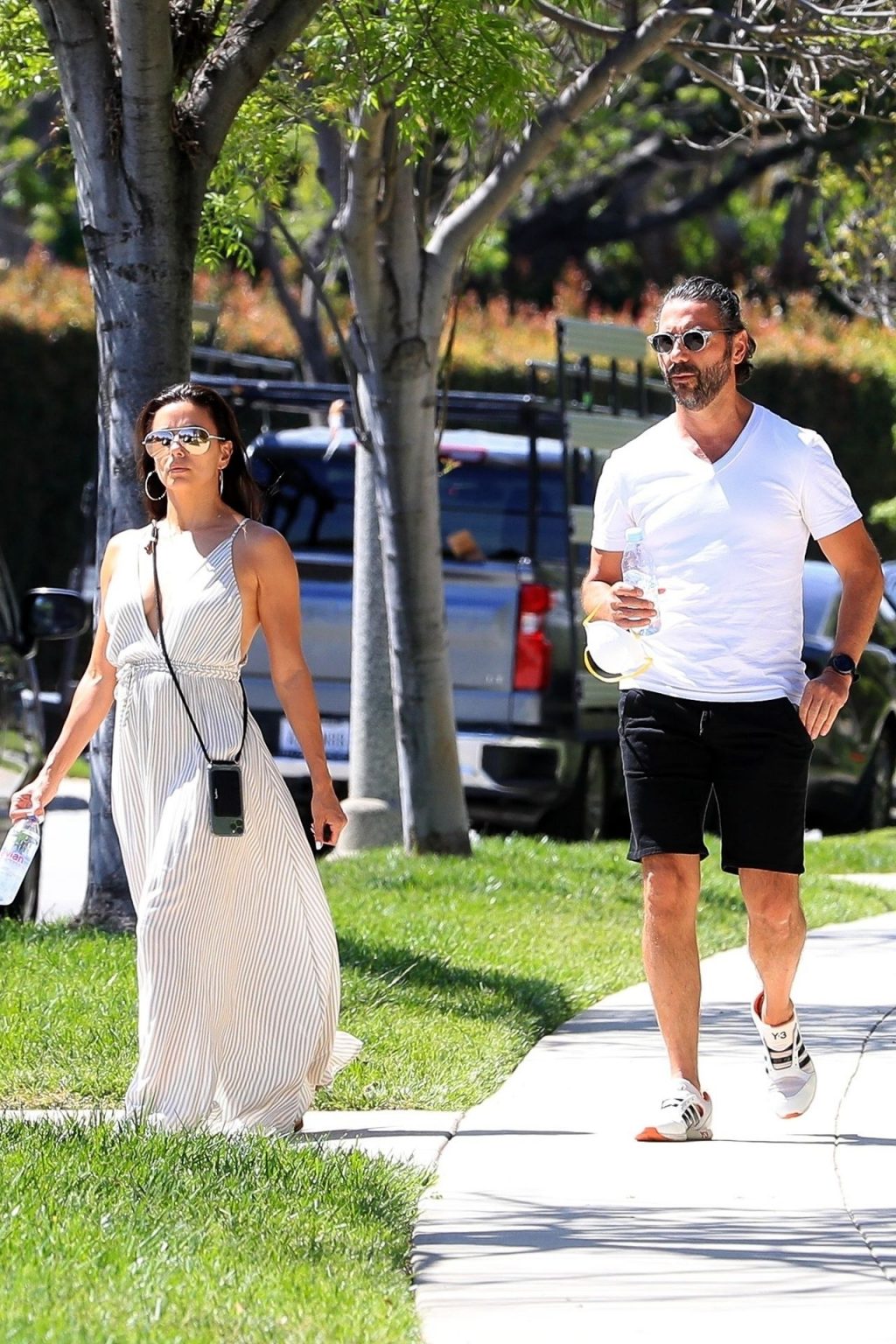 Eva Longoria &amp; Jose Baston Go House Hunting in the 90210 (40 Photos)