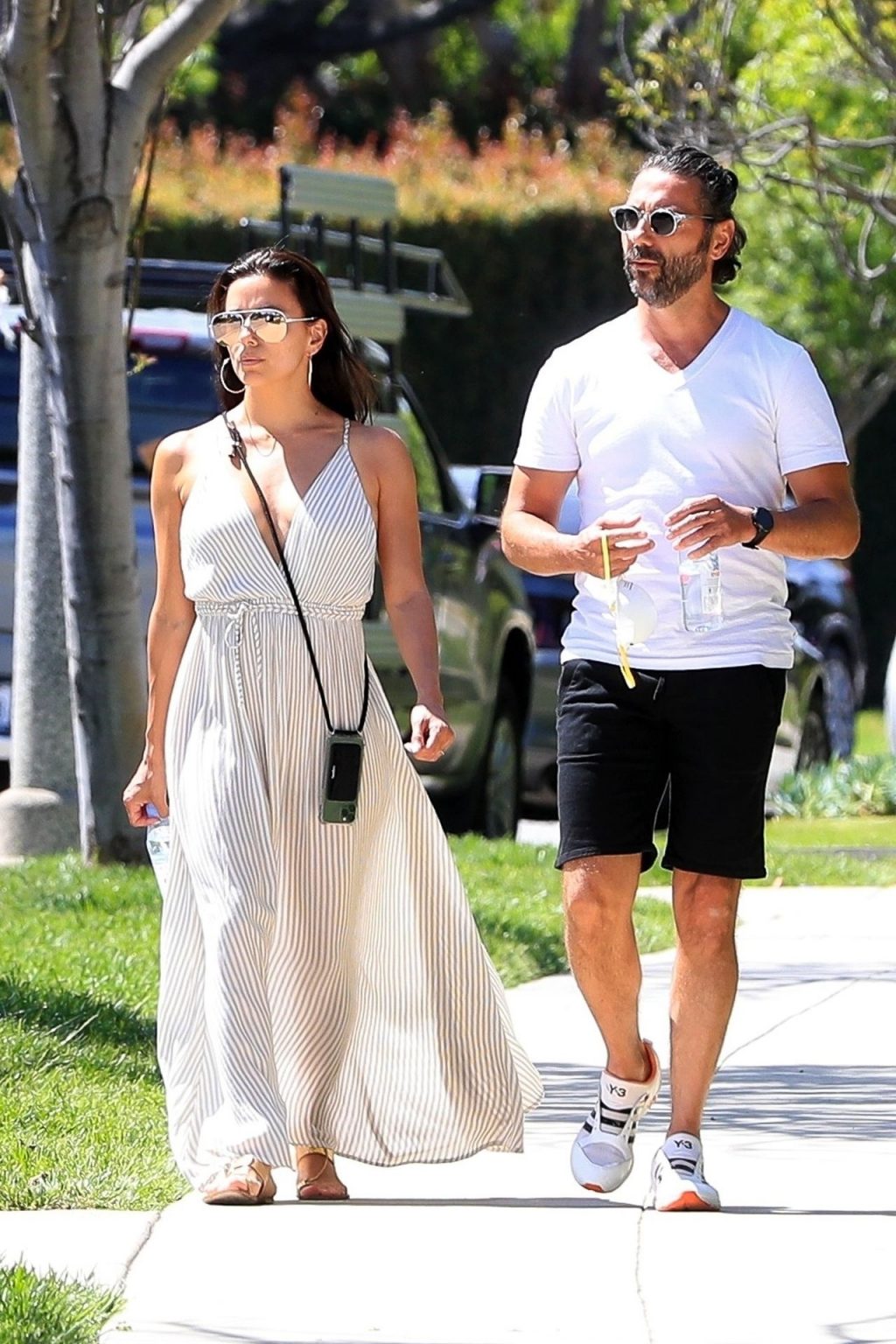 Eva Longoria &amp; Jose Baston Go House Hunting in the 90210 (40 Photos)