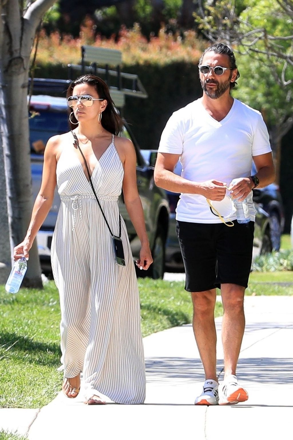 Eva Longoria &amp; Jose Baston Go House Hunting in the 90210 (40 Photos)