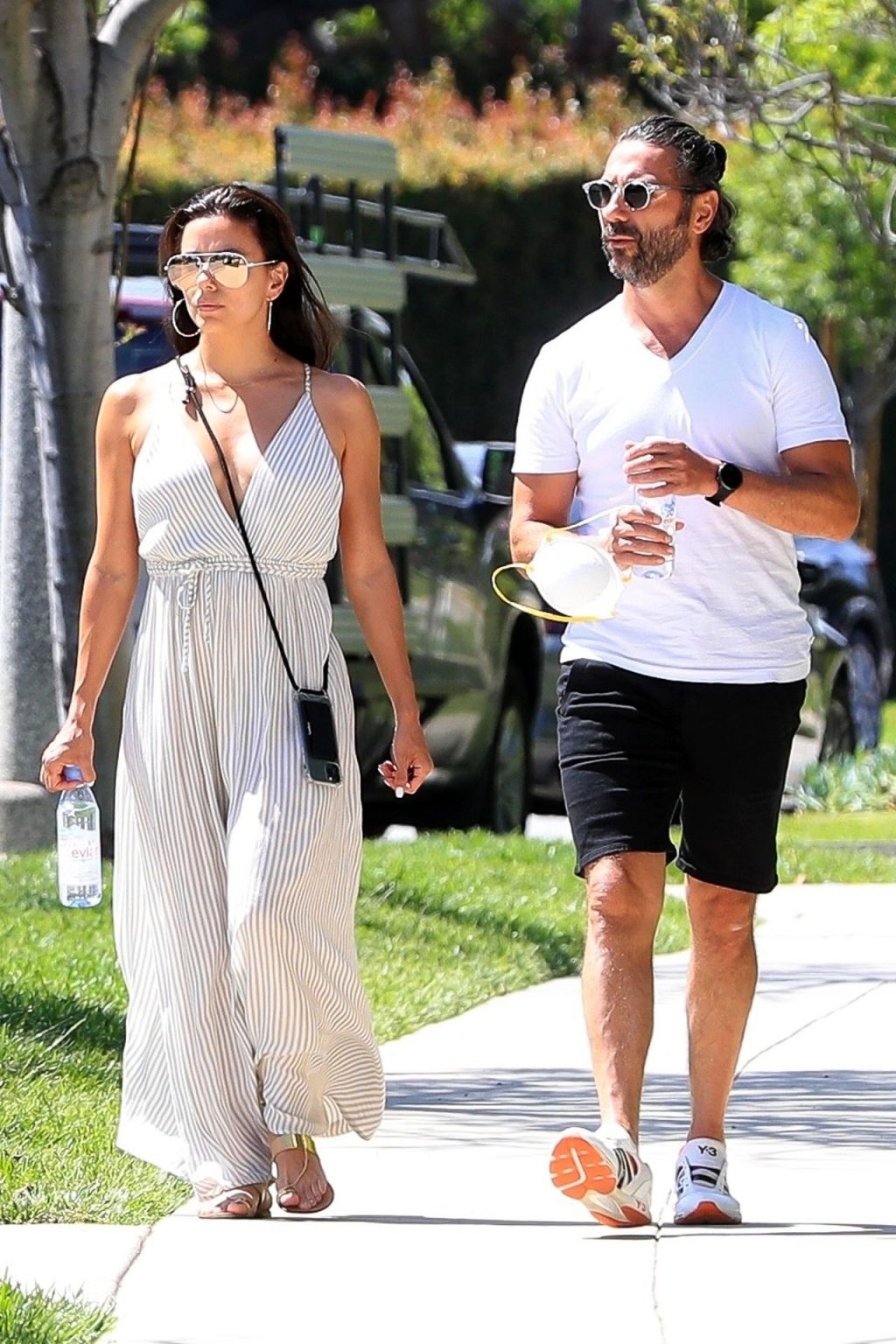 Eva Longoria &amp; Jose Baston Go House Hunting in the 90210 (40 Photos)