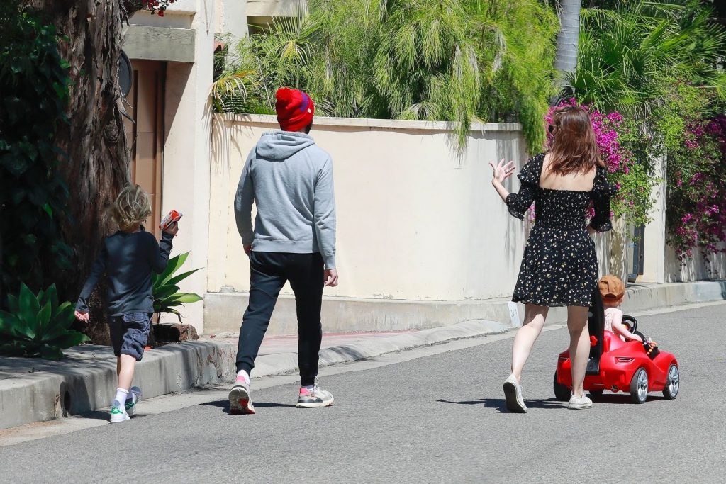 Kate Mara &amp; Jamie Bell Enjoy the Fresh Air in Los Feliz (43 Photos)