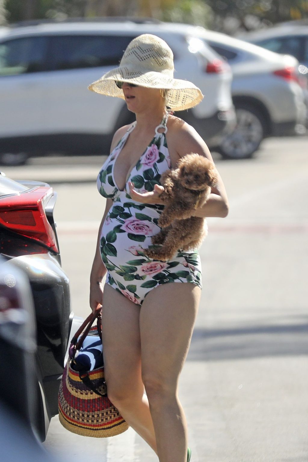 Katy Perry Looks Hot in a Floral One-Piece (6 Photos)