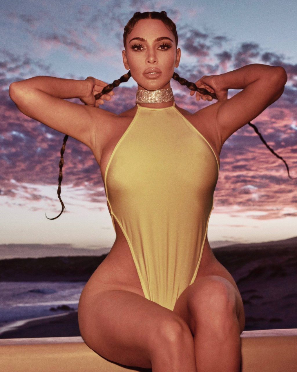 Kim Kardashian West Sexy (5 New Photos)