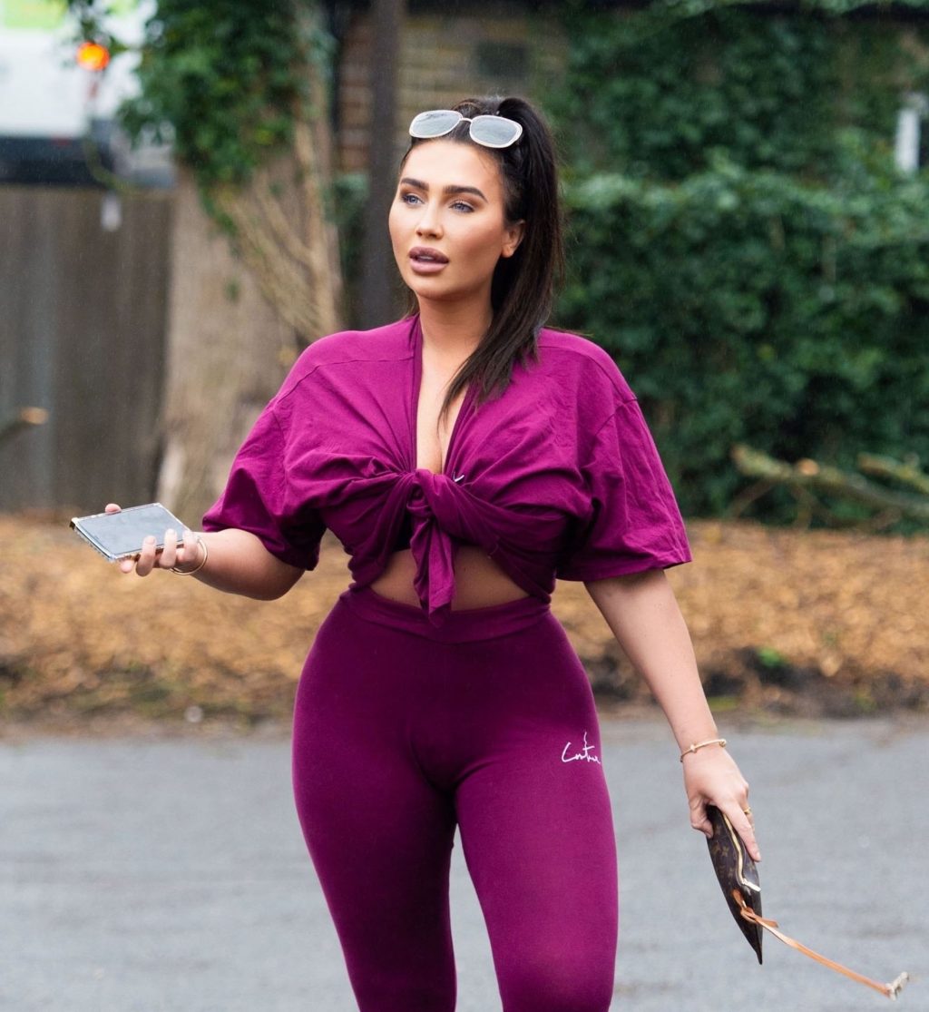 Lauren Goodger Is Seen Leaving Her Home Yesterday to Go for a Run in Essex (6 Photos)