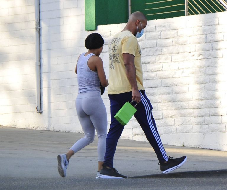 Meagan Good And Devon Franklin Buy Smokes 12 Photos Thefappening