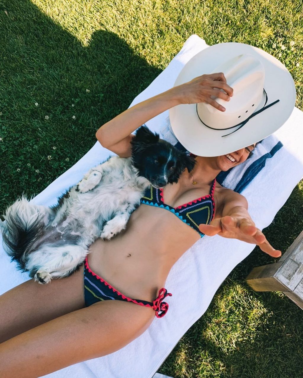 Nina Dobrev Looks Hot in a Bikini (4 Photos)