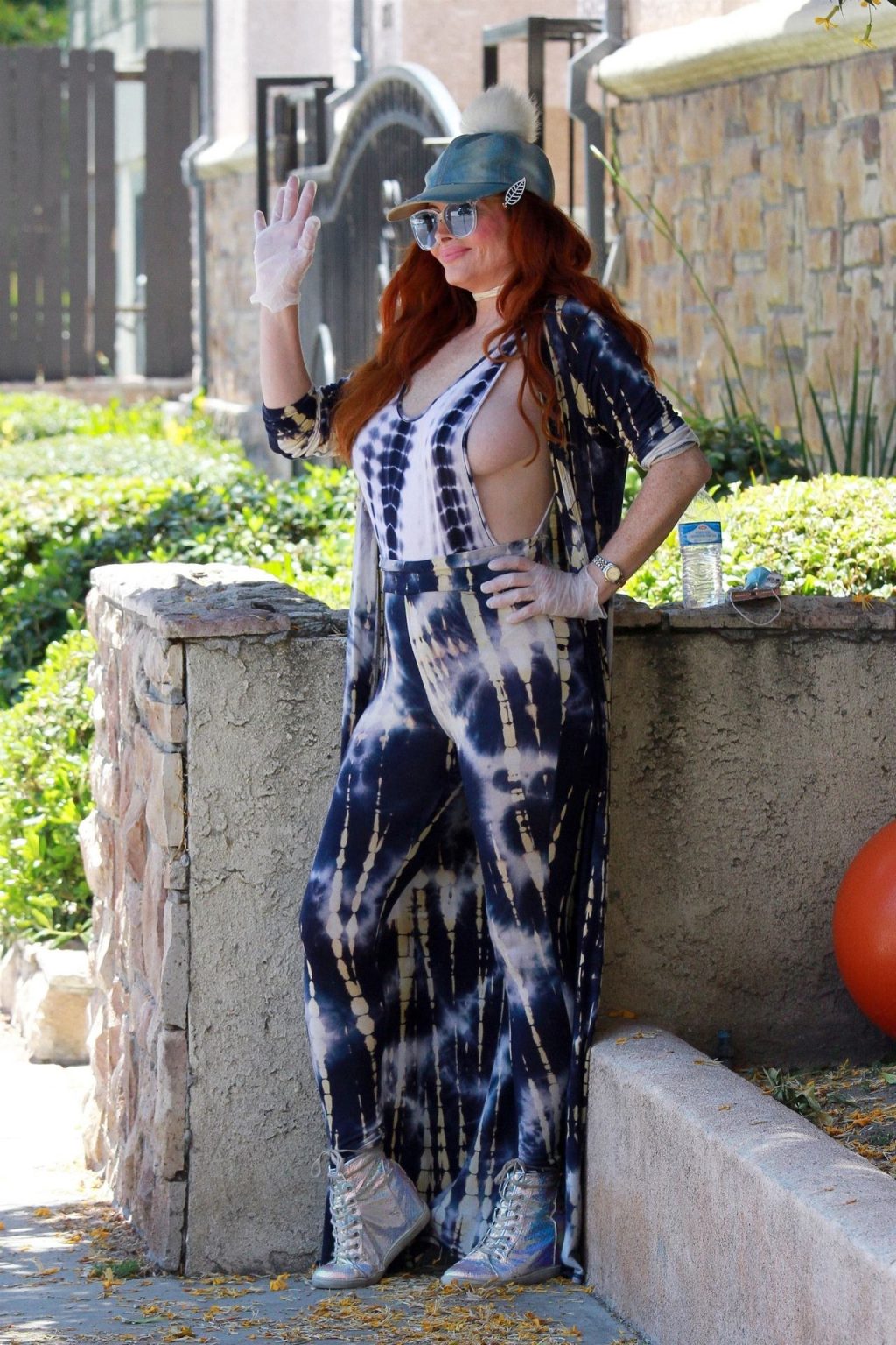 Phoebe Price Falls Off Her Workout Ball (42 Photos)