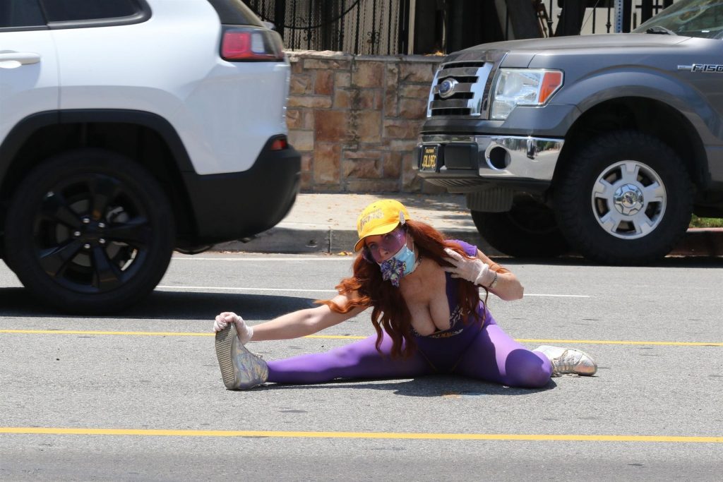 Phoebe Price Stretches in the Middle of the Street (39 Photos)