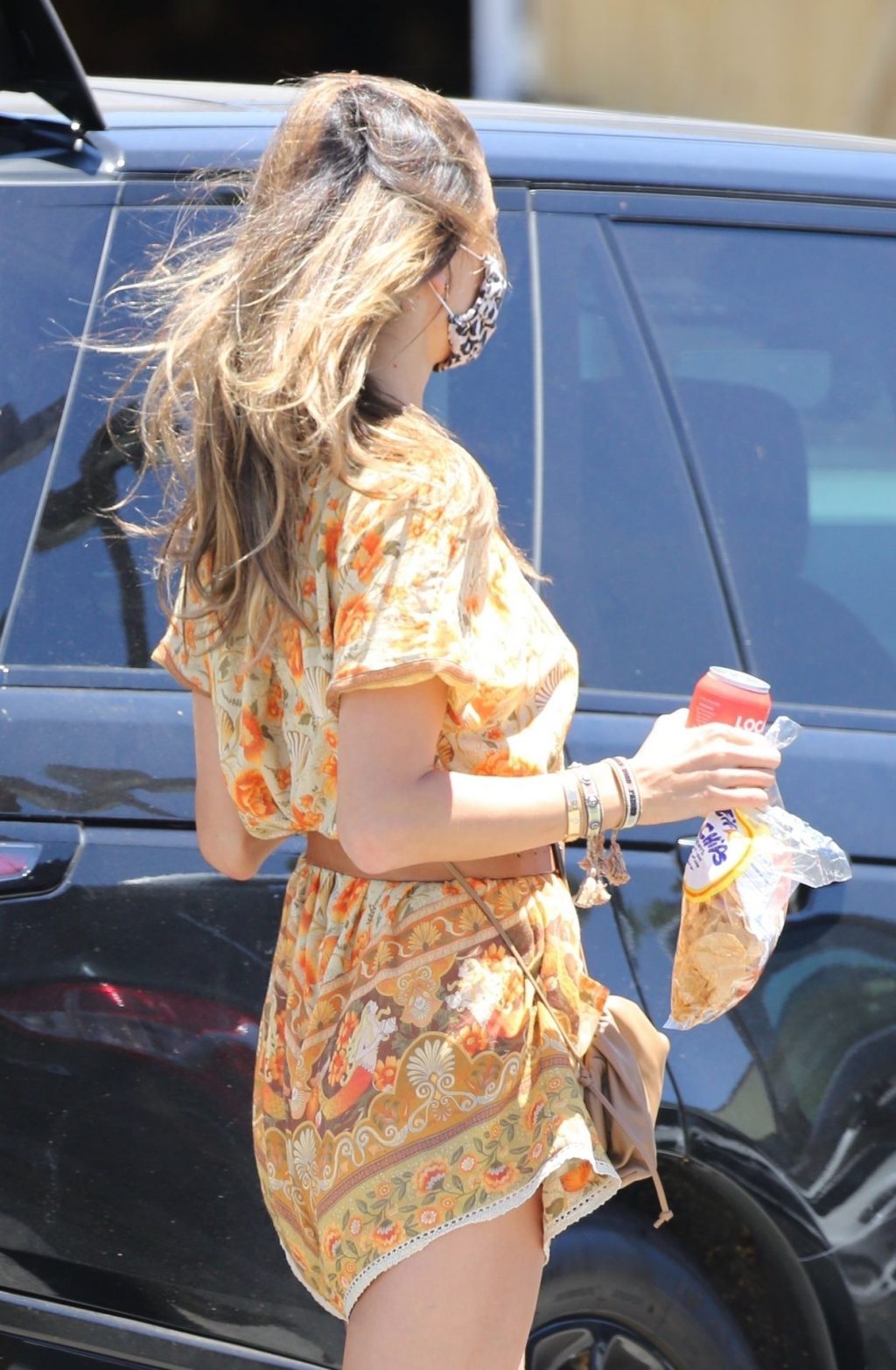 Alessandra Ambrosio is Bohemian Chic for Trip to Store in Santa Monica (30 Photos)