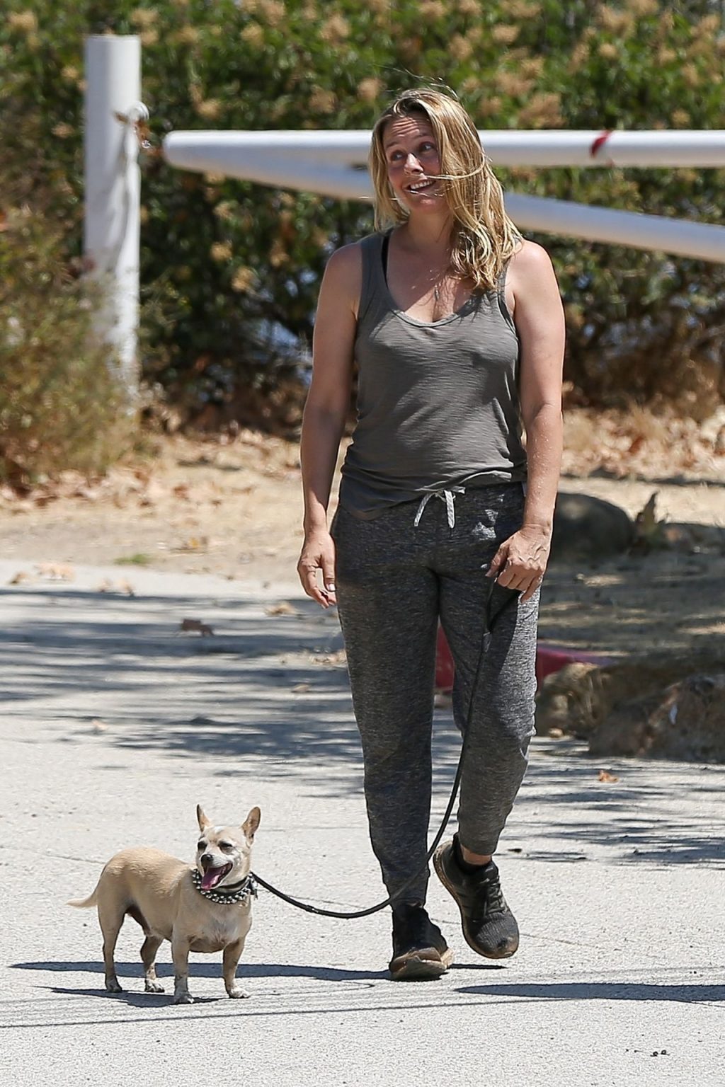 Alicia Silverstone Enjoys a Day with Her Dogs in LA (58 Photos)
