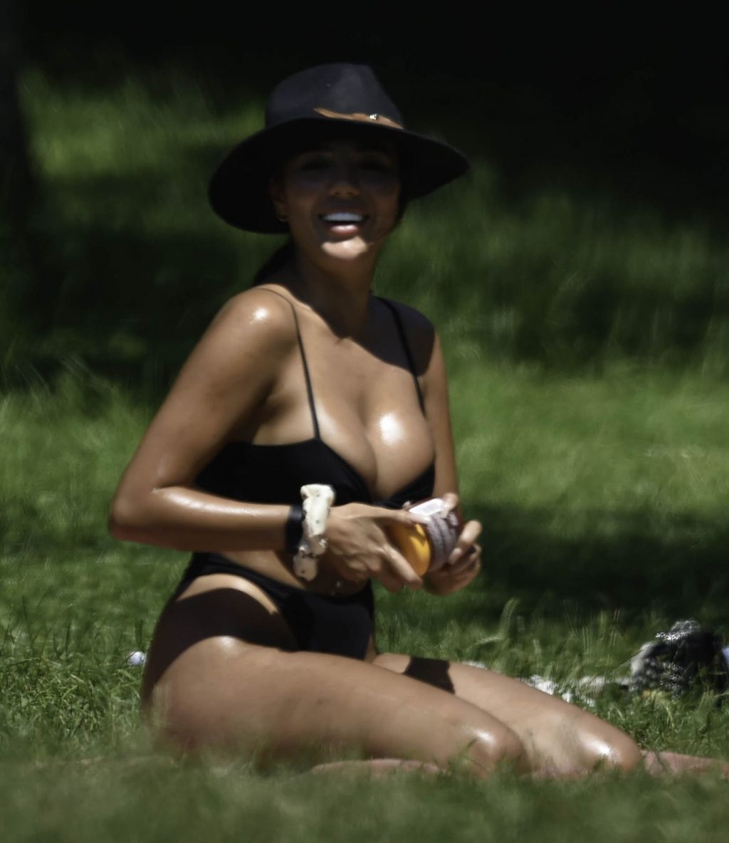 Arianna Ajtar Puts On Very Busty Display In a Black Bikini at Worsley Green (36 Photos)