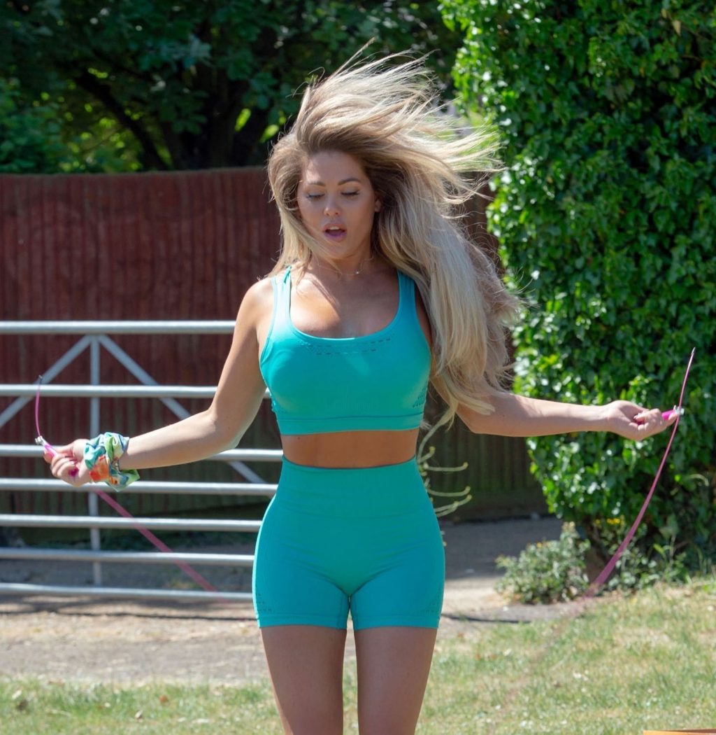 Bianca Gascoigne is Seen Having an Exercising Session in Kent (14 Photos)