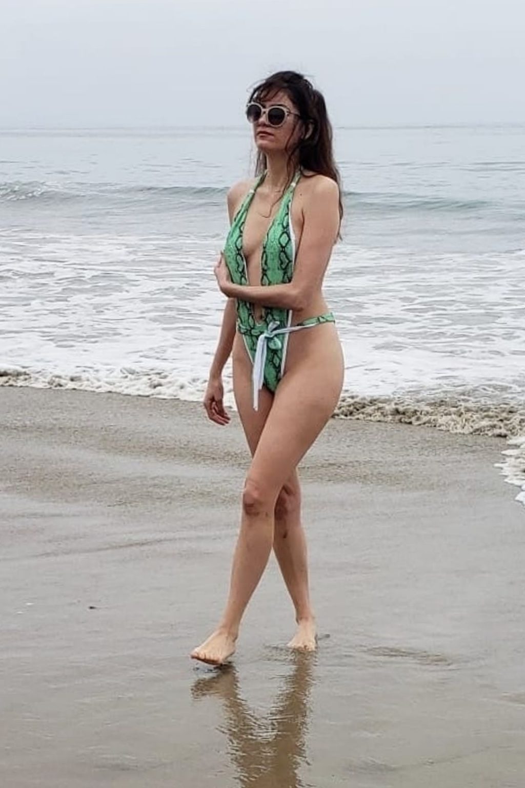 Blanca Blanco Flaunts Her MILF Body on the Beach (31 Photos)