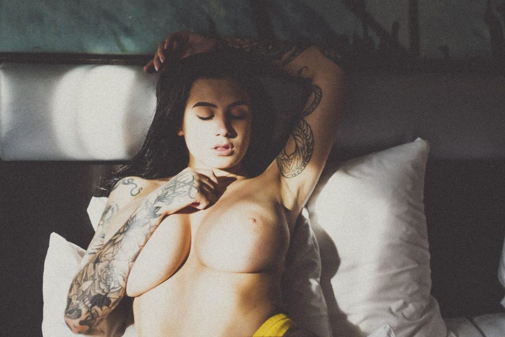 Evgenia Talanina Nude &amp; Sexy (22 Photos)