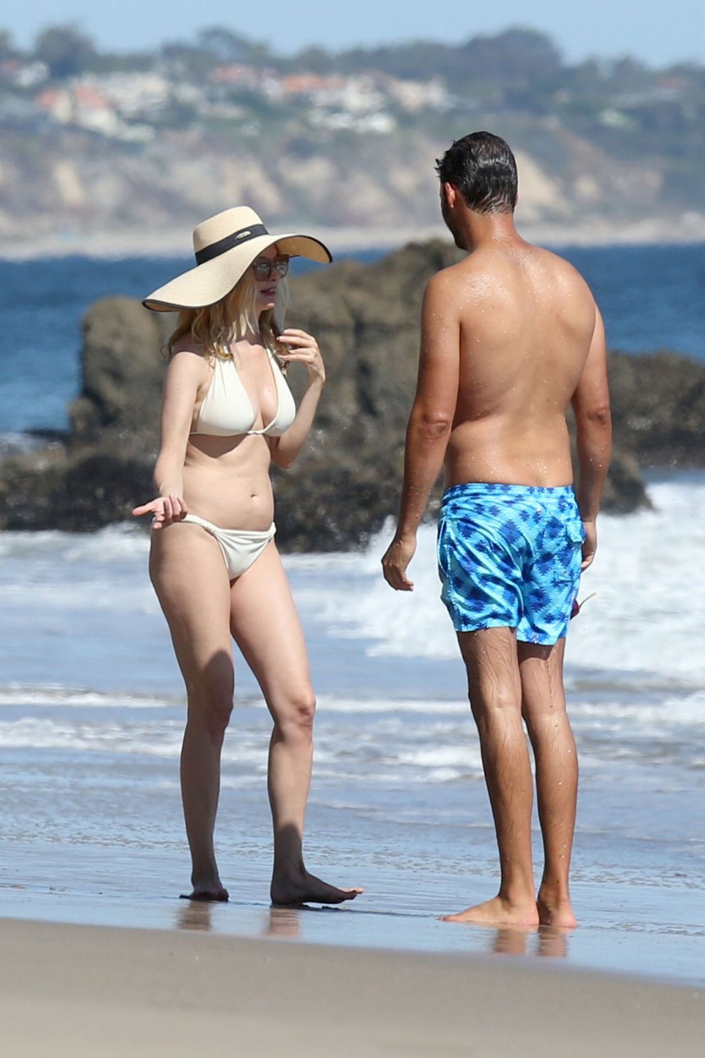 Heather Graham Looks Incredible as She Hits the Beach in Malibu (39 Photos)