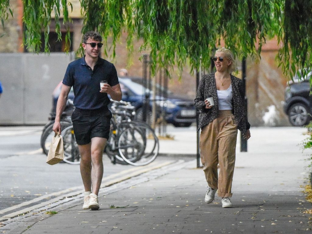 Paul Mescal &amp; India Mullen Were Seen Out in East London (24 Photos)