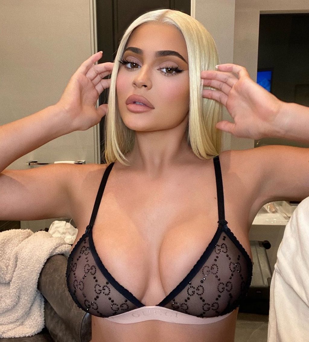 Soso Toples Kylie Fake Porn Pictures