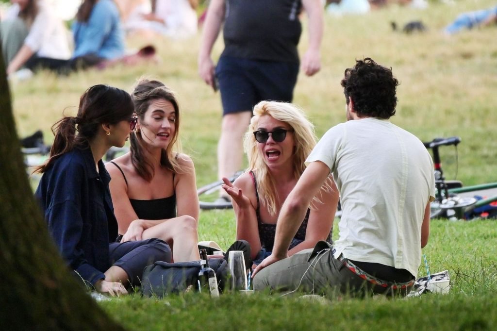 Lily James Is Pictured with Billie Piper &amp; Gemma Chan in the Park in London (59 Photos)
