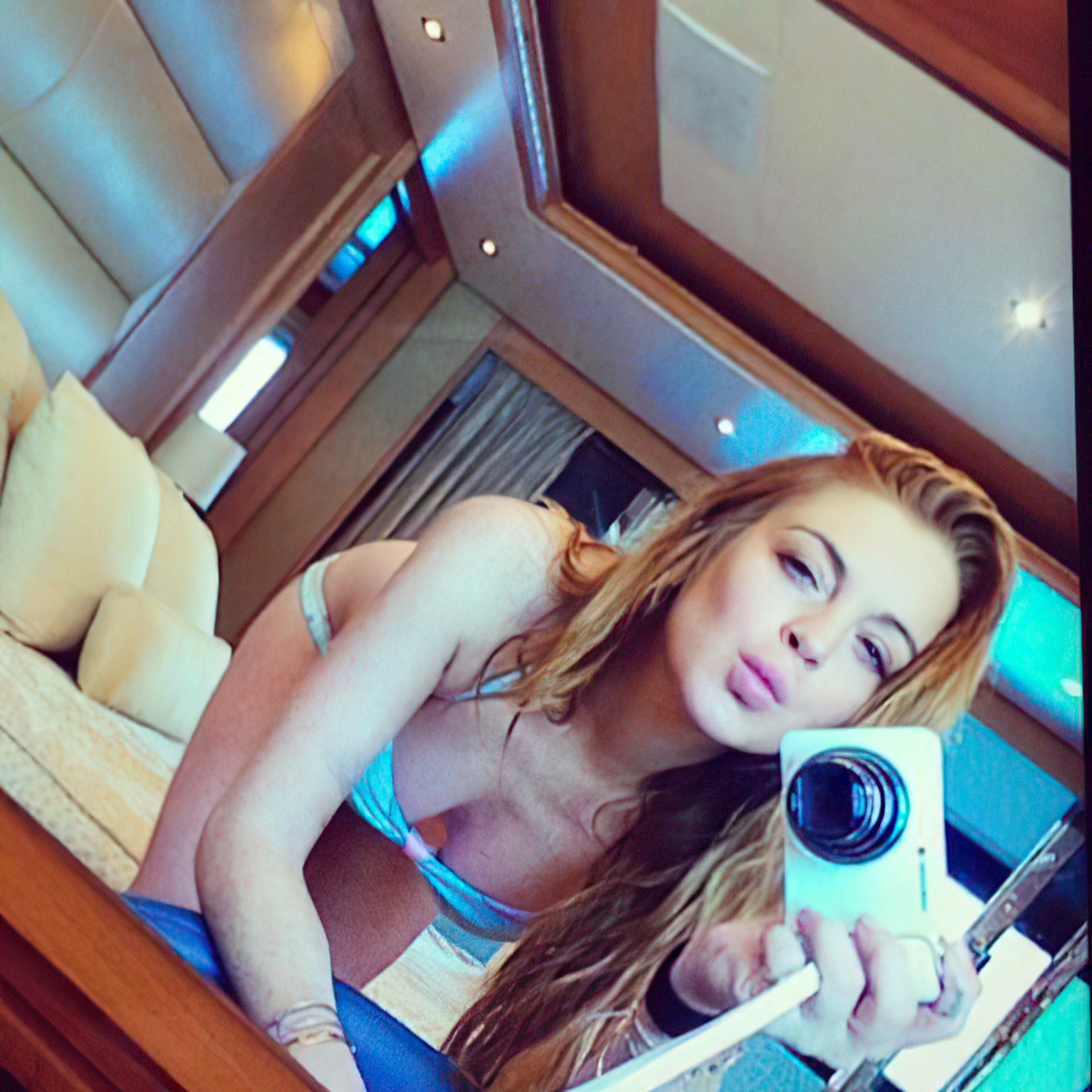 Leaked pictures lohan lindsay Lindsay Lohan