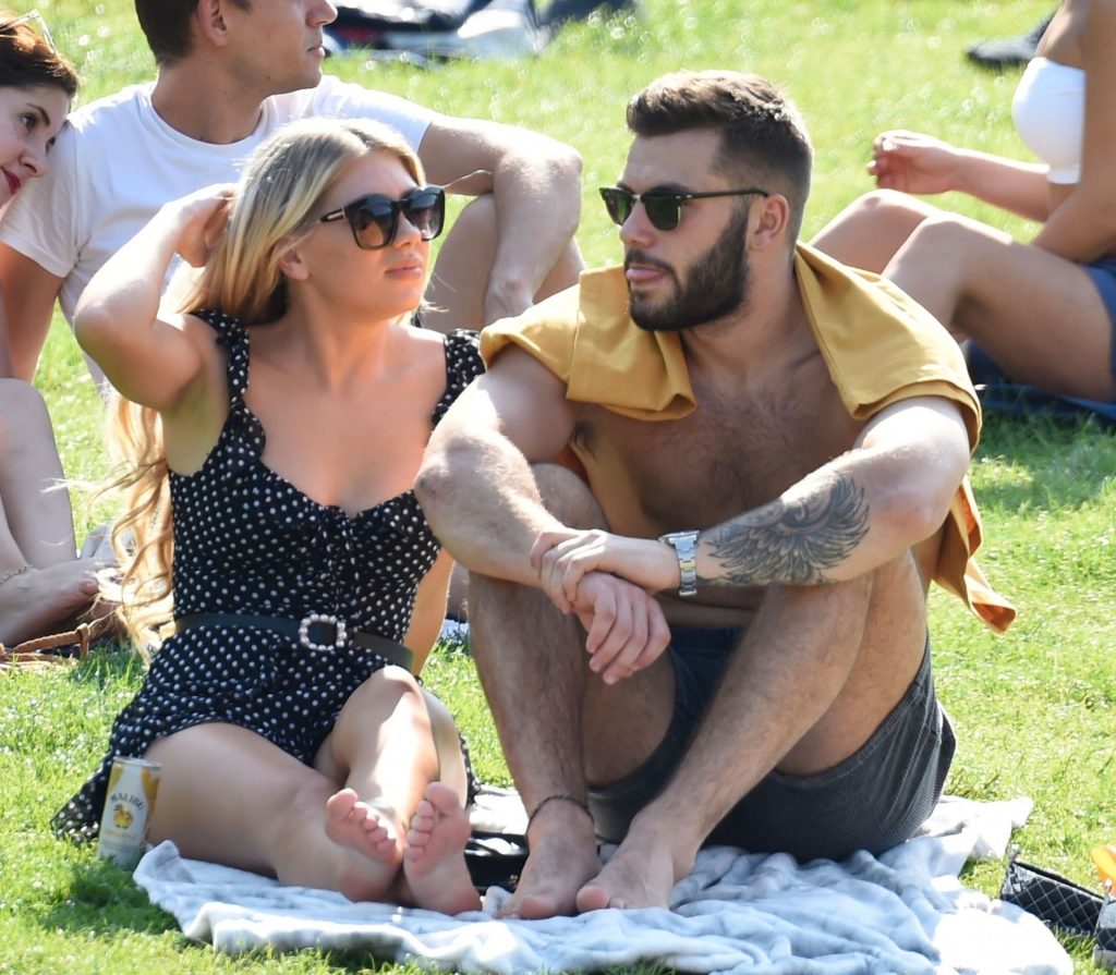 Sexy Paige Turley &amp; Finn Tapp Pack on the PDA on a Picnic in Manchester (83 Photos)