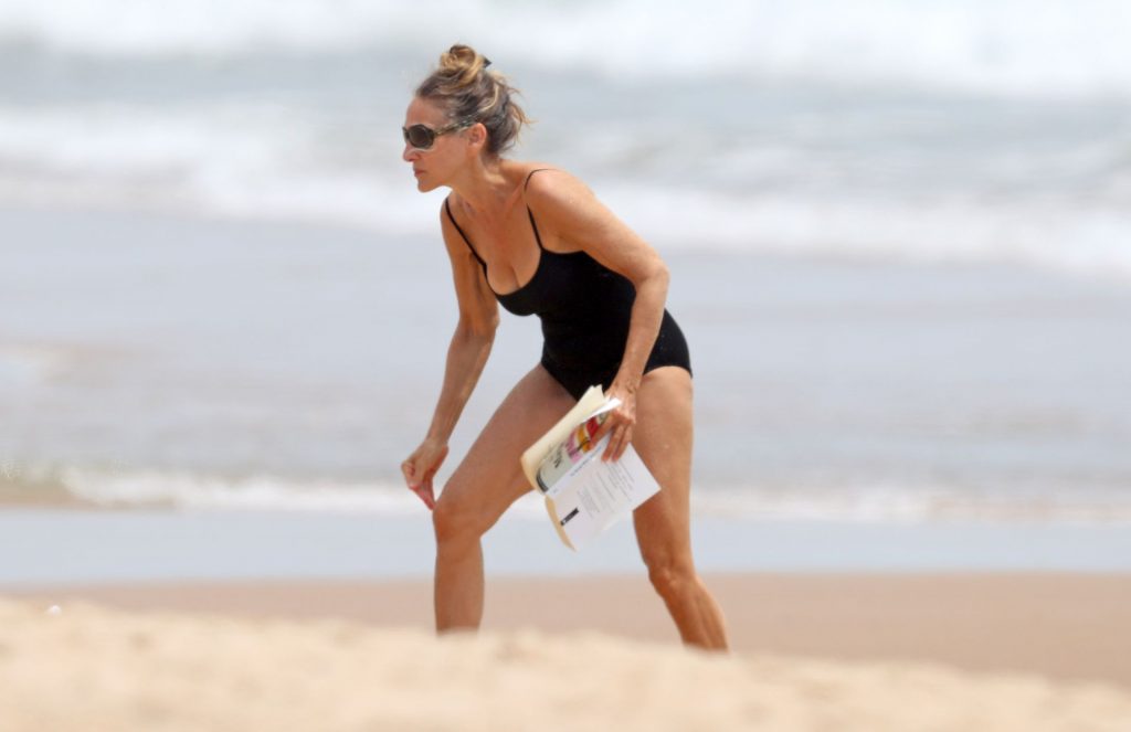 Sarah Jessica Parker Enjoys a Day at the Beach in the Hamptons (62 Photos)
