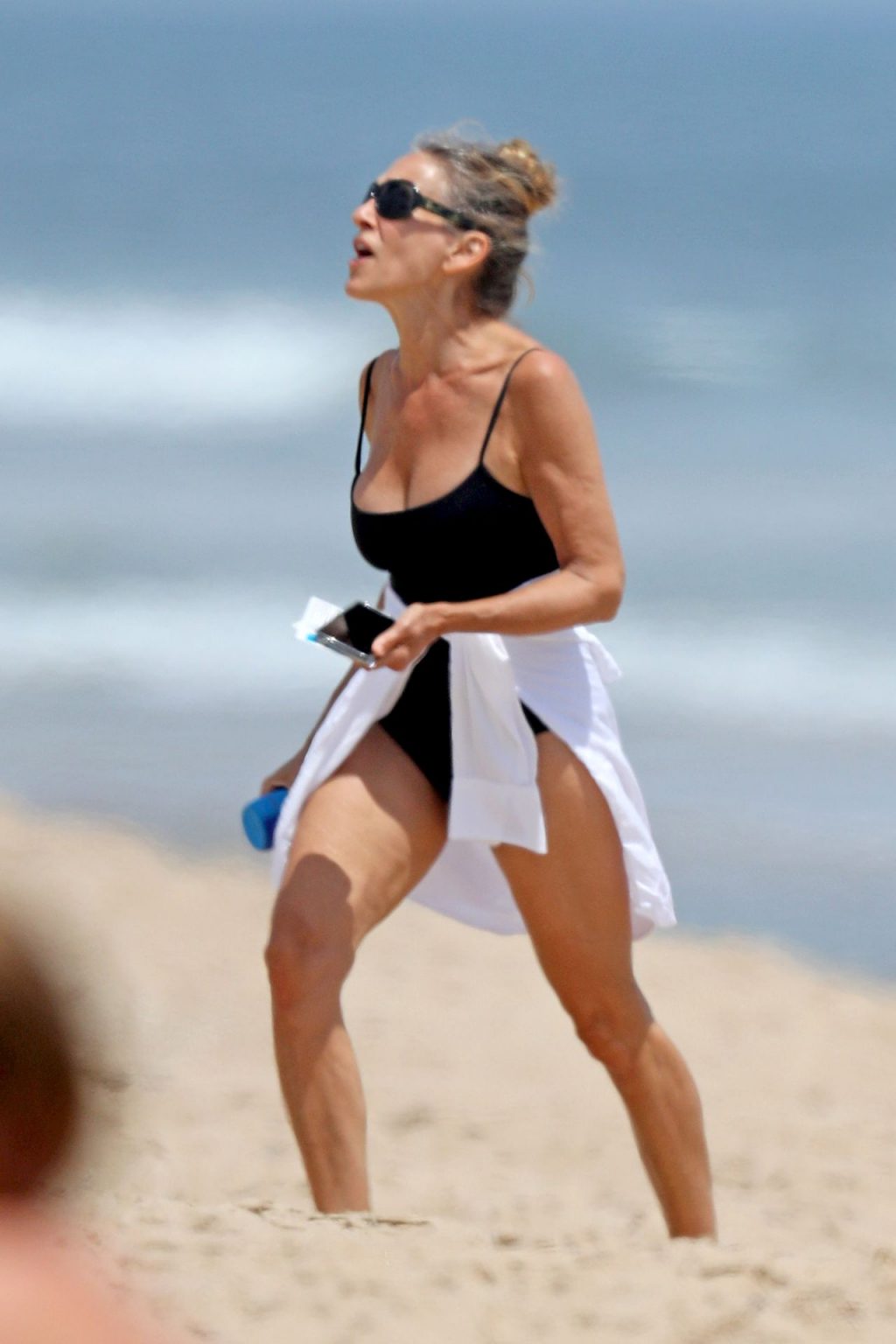 Sarah Jessica Parker Enjoys a Day at the Beach in the Hamptons (62 Photos)