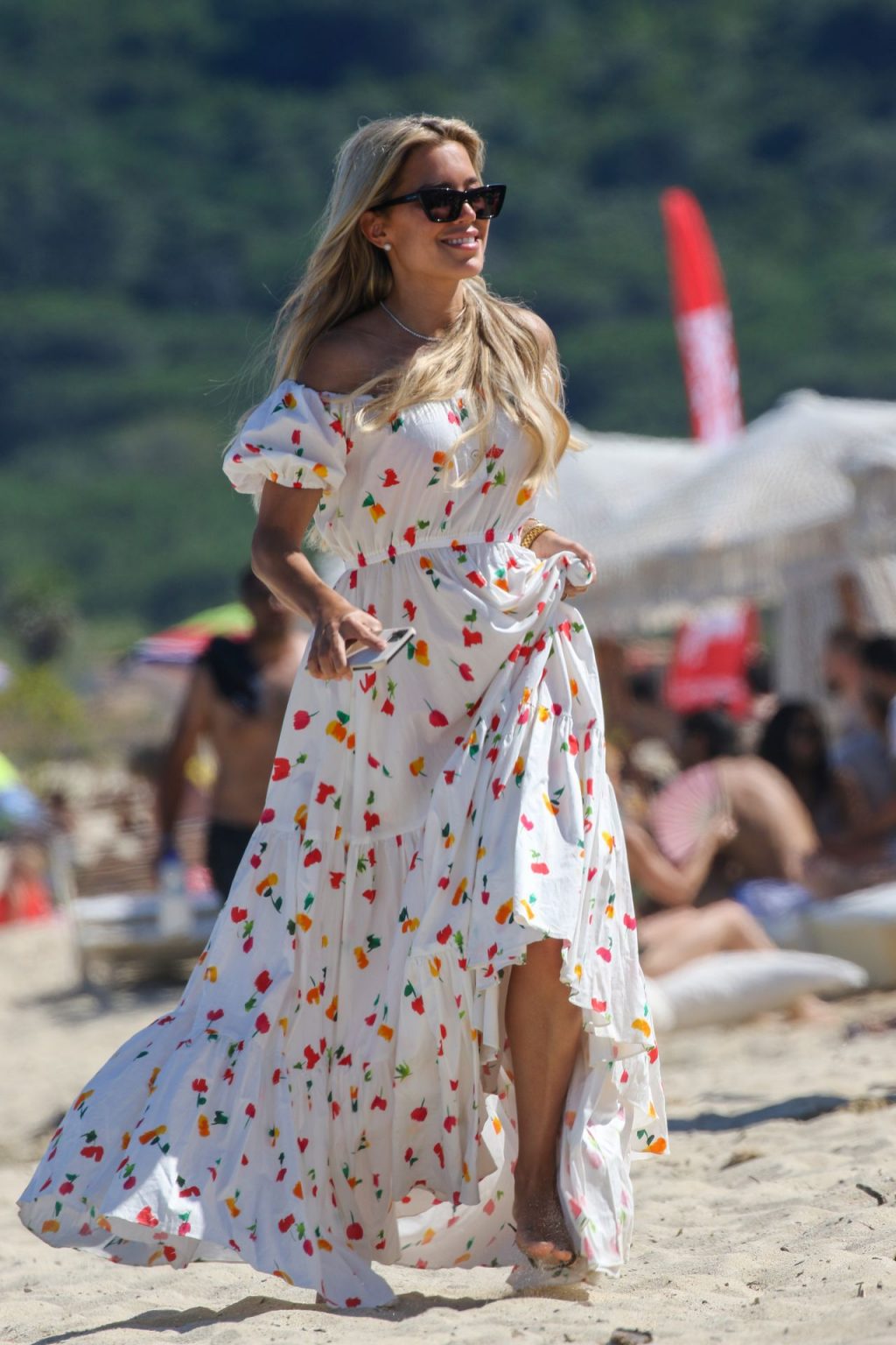 Sylvie Meis &amp; Niclas Castello Enjoy a Day on the Beach in Saint Tropez (42 Photos)