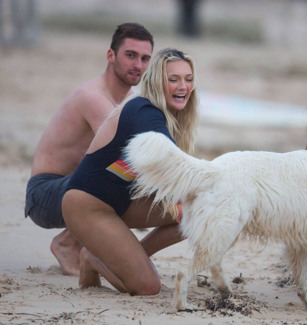 Sexy Talia Rycroft is All Smiles as She Hits the Beach (28 Photos)