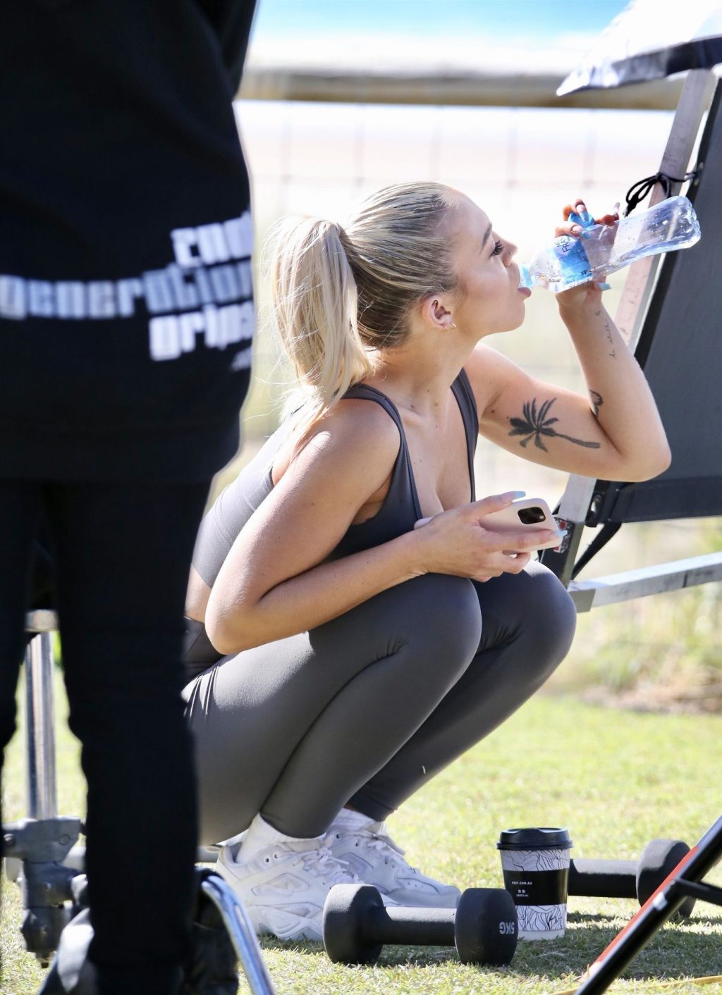 Tammy Hembrow Flaunts Her Sexy Body in a Photoshoot (11 Photos)