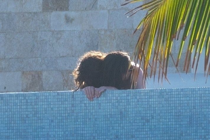 Timothee Chalamet & Eiza Gonzalez Turn Up the Heat During VERY Steamy P...