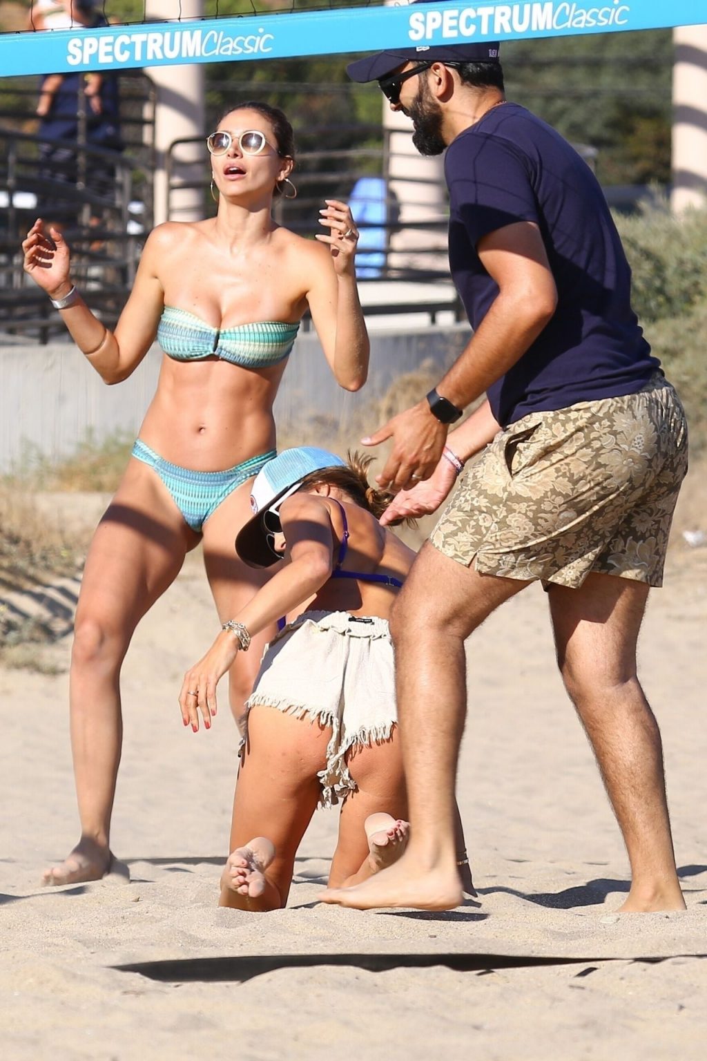 Sexy Alessandra Ambrosio Enjoys Another Day at the Beach (112 Photos)
