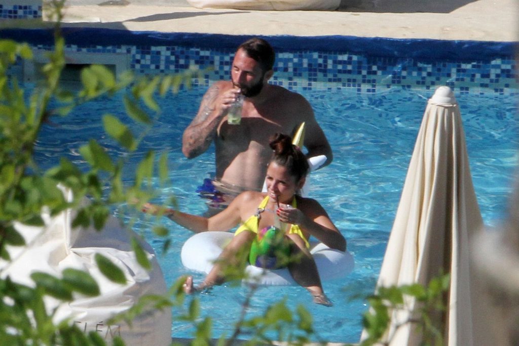 Oliver Kragl &amp; Alessia Macari Relax Poolside in Benevento (33 Photos)