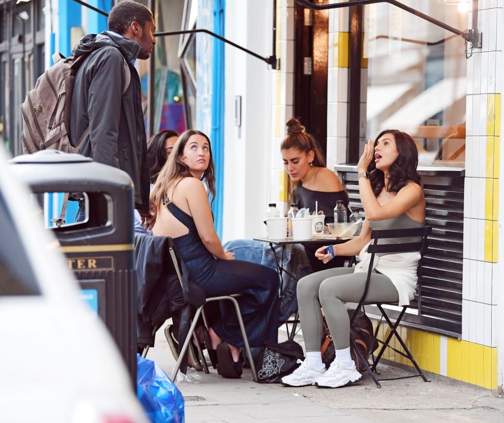 Alexandra Cane Out with Friends and Approached by a Homeless Man (61 Photos)