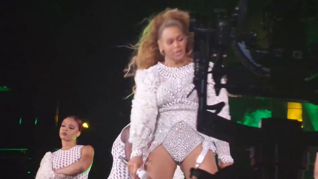 Beyonce’s Pussy Slips (10 Pics)