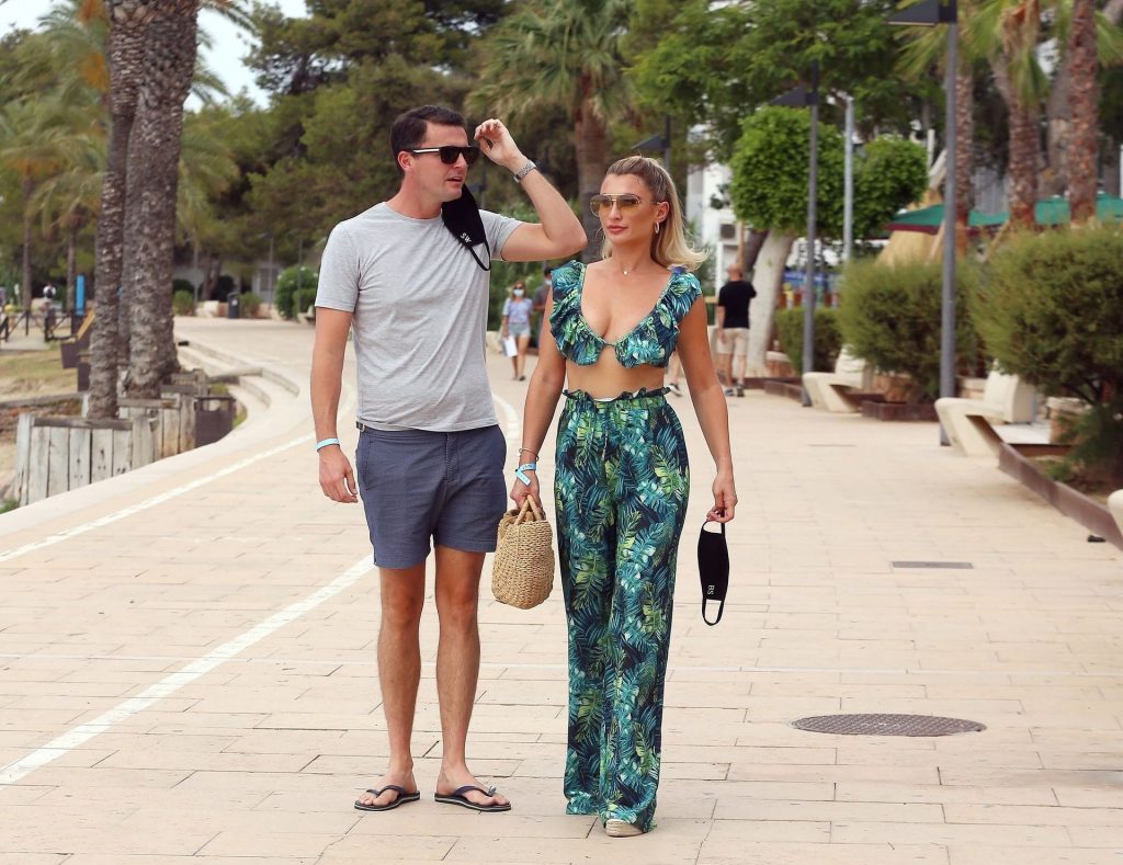 Billie Faiers &amp; Greg Shepherd Look in Great Spirits in Ibiza (23 Photos)
