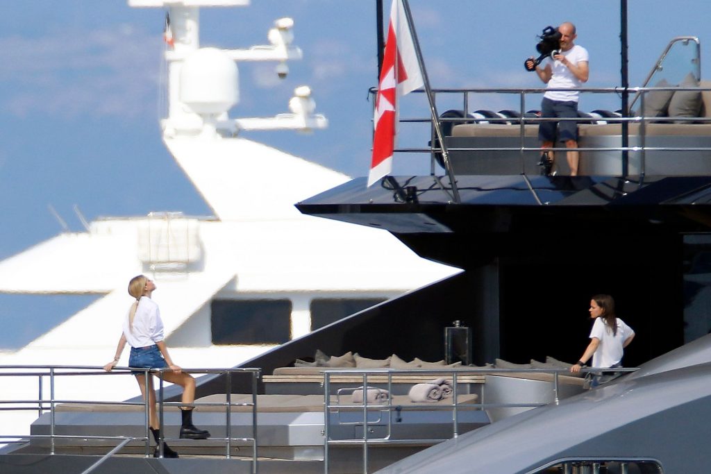 Chiara Ferragni Shoots a Jewelry Campaign with APM Monaco on a Yacht (100 Photos)