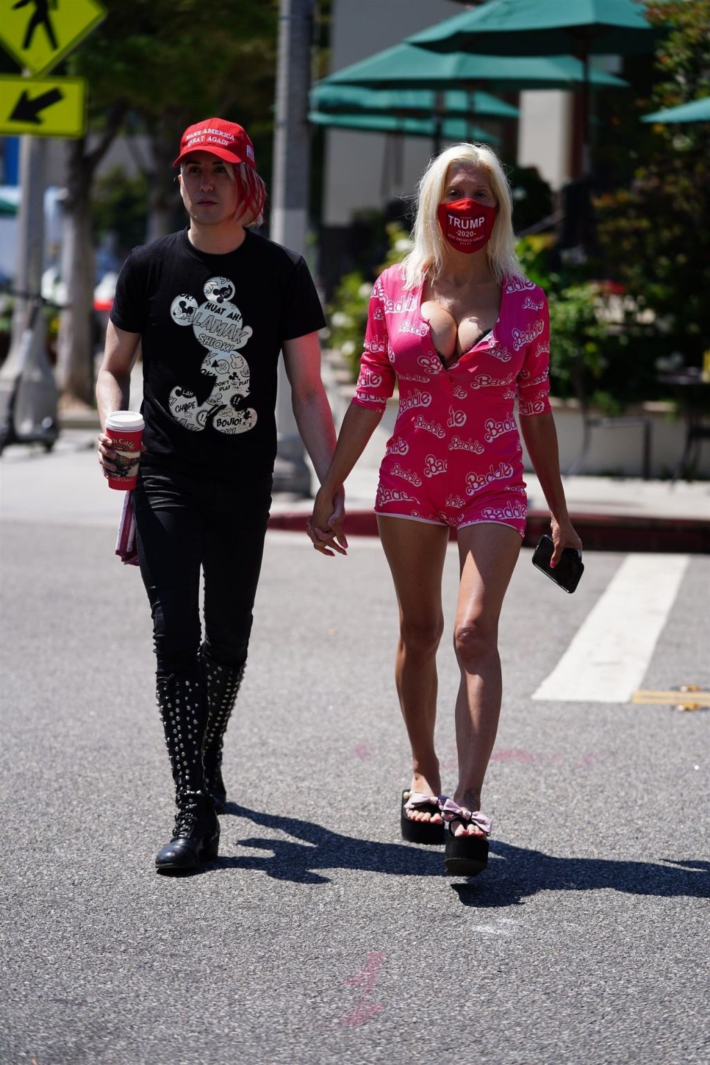 Frenchy Morgan Joins Ricky Rebel for Coffee and a Walk on the Beach (53 Photos)